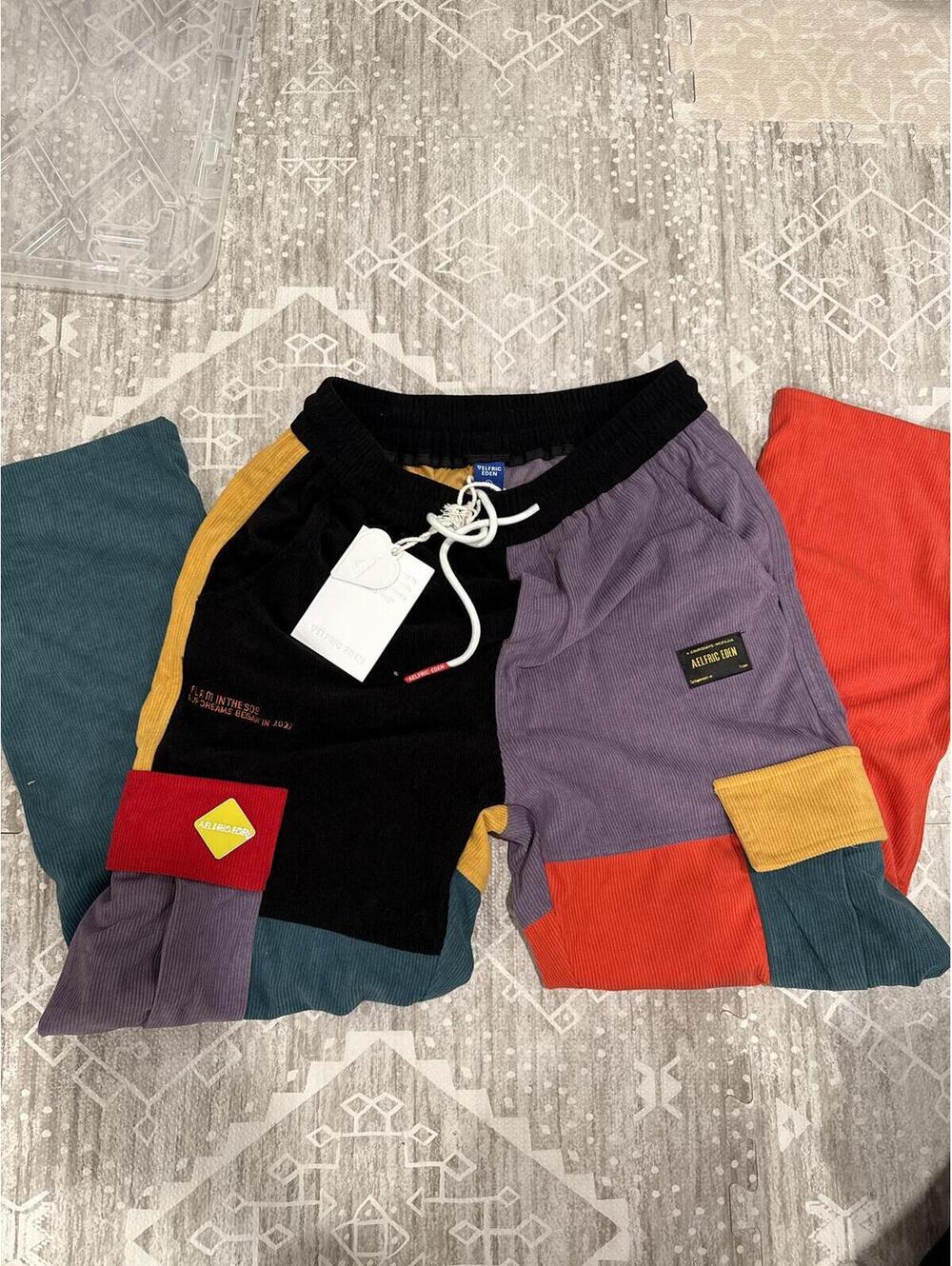 Colorblock Pants with Cargo Pockets